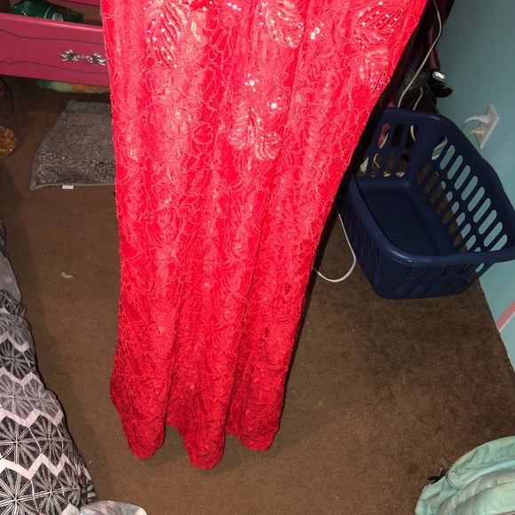 my prom dress from last year. in great shape - Picture 6 of 8